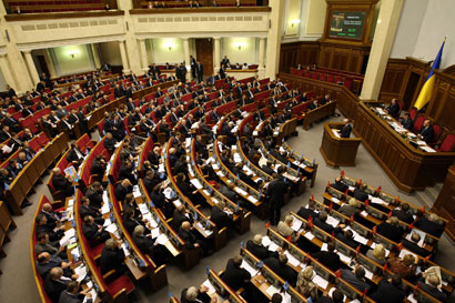 Харьков и Херсон требуют роспуска парламента и выборов по мажоритарке