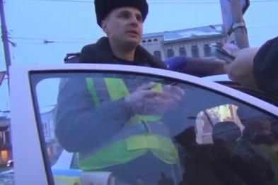 В Харькове могут наказать гаишника-взяточника, которого заснял Дорожный контроль (ВИДЕО)