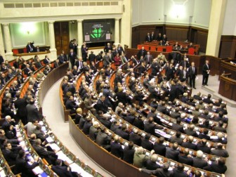 Оппозиция блокирует Раду, регионалы не соглашаются на ультиматум (СМИ)