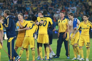 Геннадий Кернес поздравил ФК «Металлист» с «серебром» чемпионата Украины