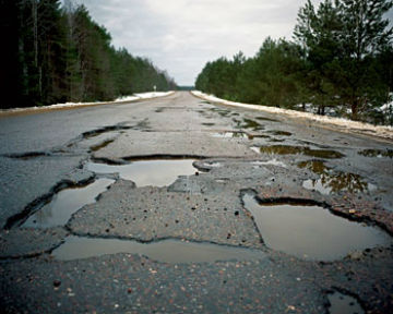 Новых дорог в Украине строить не будут – Н. Азаров