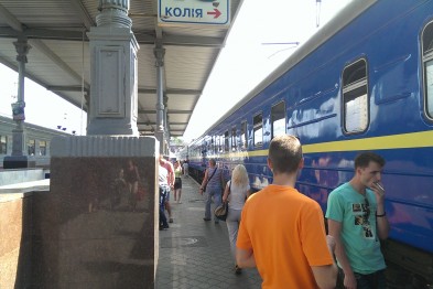 Ж/д скандал в Харькове: вместо комфортного «Интерсити+», подогнали обычный поезд (ФОТО)
