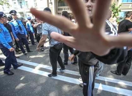 Милиционеров накажут за бездействие на митинге 18 мая