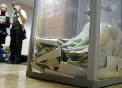 На внеочередных выборах городских голов победили шесть кандидатов-регионалов