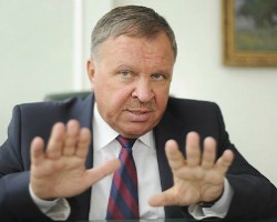 Янукович хочет отправить в отставку главу ЦИК