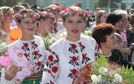 Герои фильма Свадьба в Малиновке будут увековечены в бронзе под Харьковом