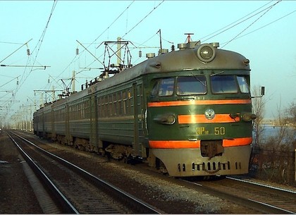 Поезда и билеты вывели из себя Азарова