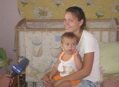 Украинки оставляют сотни малышей в роддомах