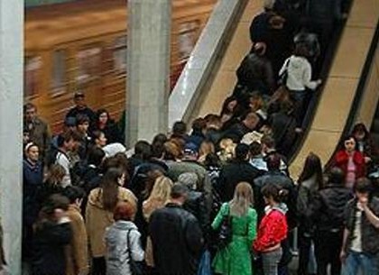 Поезда в харьковском метро начнут ходить чаще