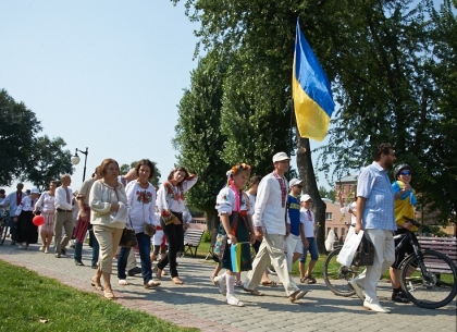 В Харькове прошел Парад вышиванок (ФОТО)
