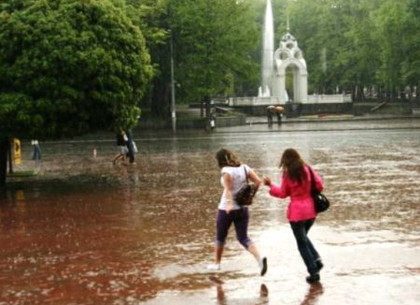 Дожди будут заливать Харьков до конца недели