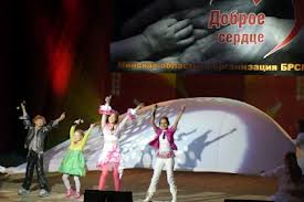 Дизайнер Пономарев и директор школы для юных леди будут судьями танцевального фестиваля