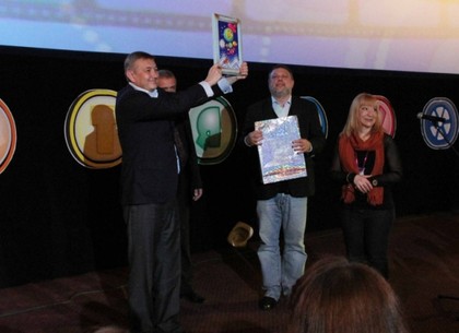 Победители телефестиваля «Дитятко» получили в подарок видеокамеры, ноутбуки и планшеты (ФОТО)