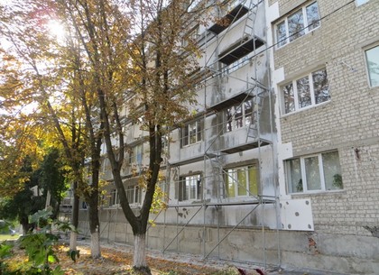 Благодаря пенопласту жильцы харьковского общежития сэкономят на тепле (ФОТО)