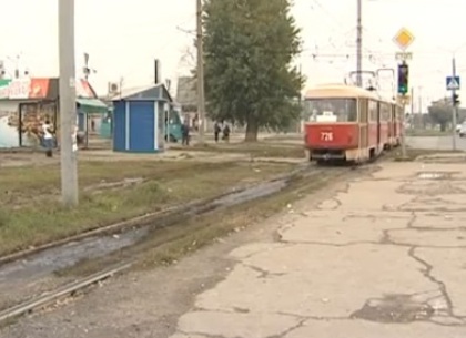 В Харькове избили водителя ночного трамвая и пассажиров (ВИДЕО)
