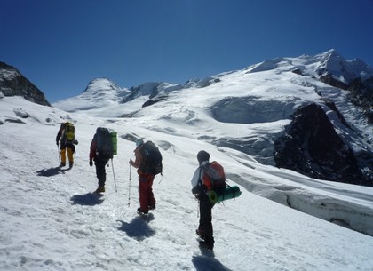 Харьковские альпинисты покорят вершину в Гималаях в память о товарищах, погибших на Нанга Парбат