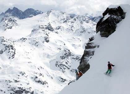 Названы горнолыжные курорты, которые рекомендуют посетить этой зимой