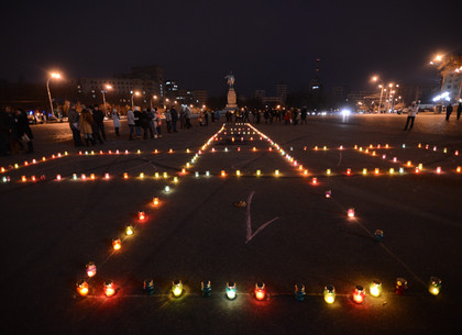 В Харькове чтят память жертв Голодомора (Дополняется, ФОТО)