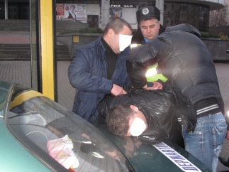 В Киеве задержаны харьковчане, поджигавшие автомобили