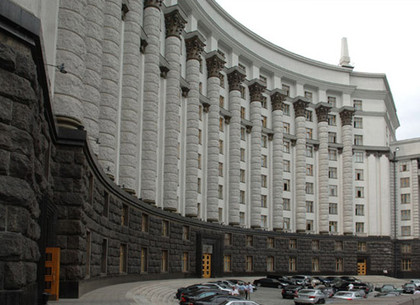 Азаров уволит министров-двоечников: названы кандидаты на вылет