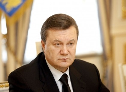 Азарову отставка не грозит. Янукович уволит исполнителей