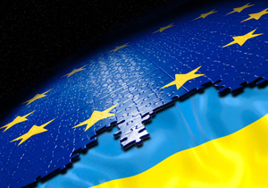 ЕС приостанавливает работу по подписанию ассоциации с Украиной