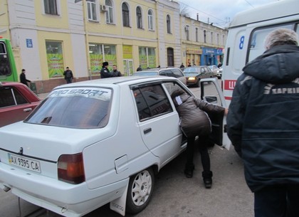 На Полтавском Шляхе карета скорой помощи угодила в ДТП (ФОТО)