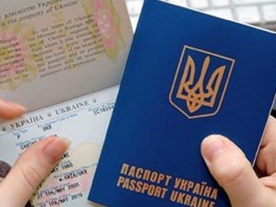 Украинцы отказываются от загранпоездок из-за Евромайдана