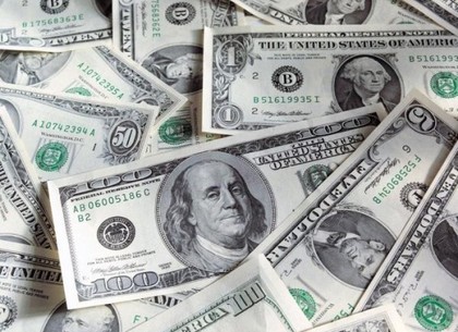 Межбанк: доллар укрепился до 8.75/8.8148 грн.