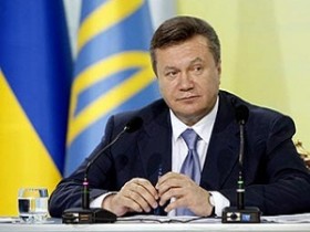 Янукович хочет помирить украинцев в день рождения Кобзаря