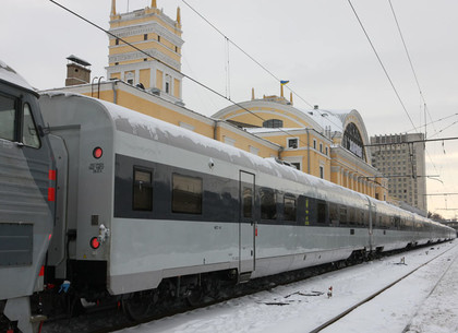 Отменен дневной скорый поезд Харьков-Киев