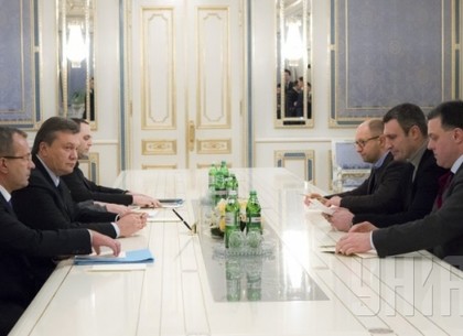 Сегодня продолжатся переговоры Януковича и оппозиции