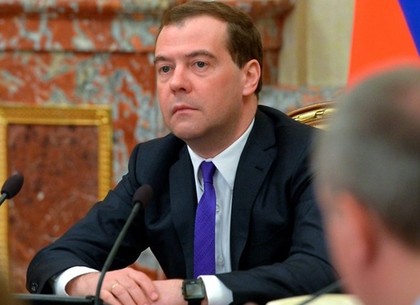 Медведев упростит некоторым украинцам процедуру получения российского гражданства