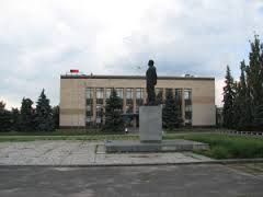 В Изюме будут обсуждать судьбу памятника Ленину