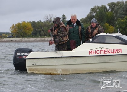 На водоемах Харьковщины начали ловить браконьеров