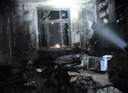 Разбитые окна и сожженные кабинеты. Назван ущерб от действий сепаратистов в ХОГА (ФОТО)