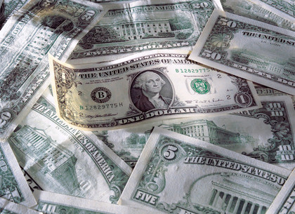 Межбанк открылся ростом доллара до 11.80 грн/долл