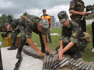 С сентября украинских студентов будут учить воевать