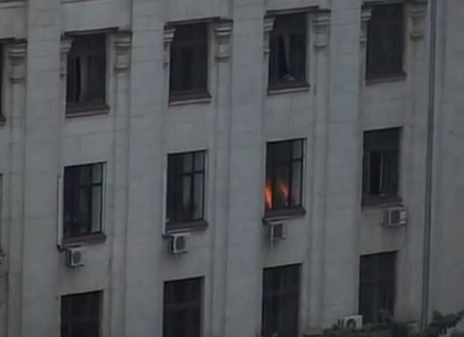 Одесский Дом профсоюзов подожгли изнутри. Лидеры отправили антимайдановцев на заклание (ВИДЕО)