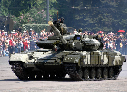Парад военной техники в Харькове отменен (И.Балута)