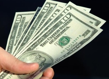 Межбанк открылся ростом доллара на десять копеек