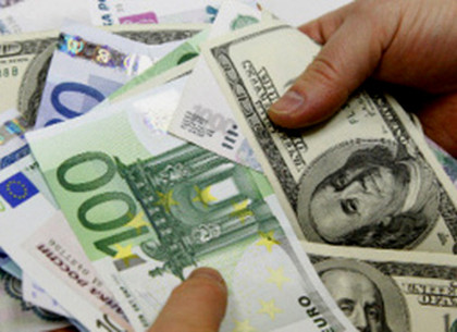 Межбанк открылся падением котировок доллара и евро
