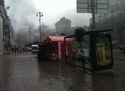 В Киеве на Майдане зажгли шины и ждут Кличко