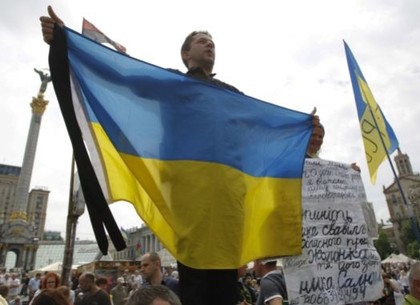 Майдан требует роспуска Рады и отставки главного пограничника страны