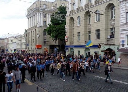 В Сети появилось ВИДЕО потасовки милиции и евромайдановцев в Харькове
