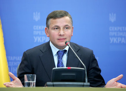 Порошенко хочет поменять министра обороны Украины