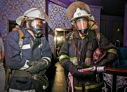 Как спасатели тушили пожар в клубе «Місто» (ФОТО)