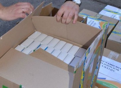 Фонд Вилкула доставил медикаменты в госпиталь Днепропетровска для раненных в АТО