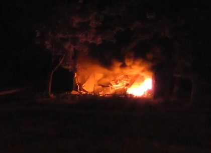 Теракт на Салтовке. В сгоревшем гараже нашли взрывчатку (ФОТО)