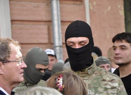 В центре Киева приняли присягу бойцы батальона «Азов» (ФОТО)